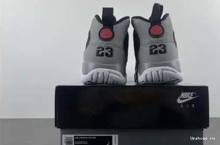 CT8019-060 Particle Grey CT8019-060 Retro Jordan 9 0515